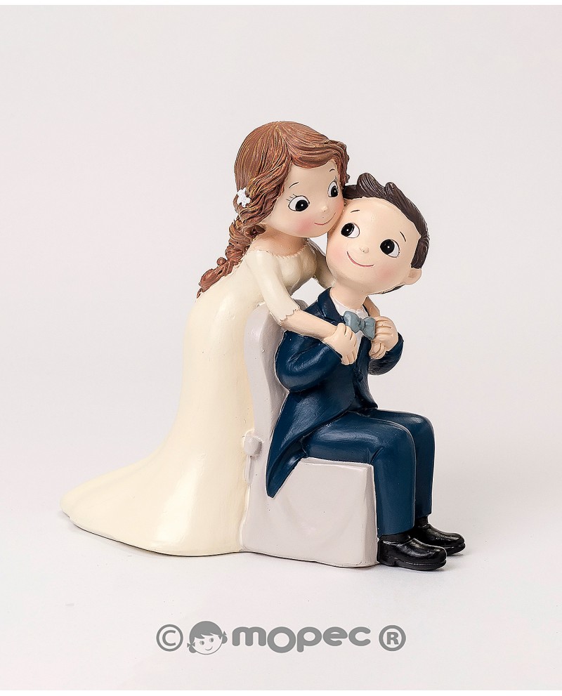 Figura para tarta novios beso.  Complementos originales para bodas