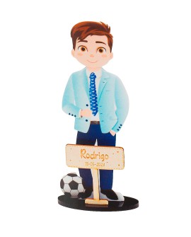 Figura de niño para tarta de comunión con balón. con referencia DOP-7660 y un precio de 8,75 € de la sección figura de tarta ...