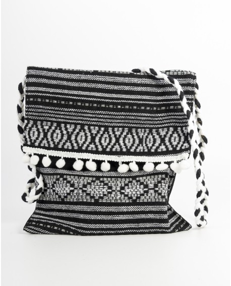 Bolso artesanal bandolera con solapa de borlas - Modelo en blanco y negro con referencia FAL- bolso alpujarra negro y un prec...