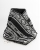 Braga de cuello artesanal forrada en polar - Modelo en blanco y negro - Tipo bandana