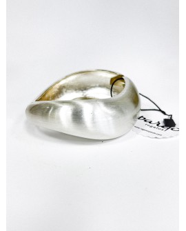 Brazalete ancho plateado satinado con referencia PAR -BRAZ ancho p y un precio de 15,00 € de la sección bisutería mujer