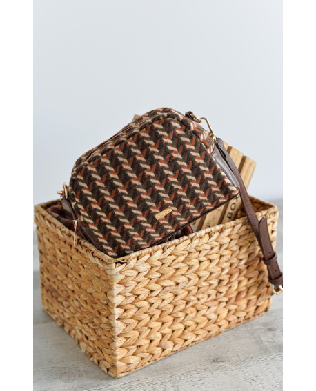 Bandolera Noco ovalada tejido príncipe de gales con referencia NOC-2525628M y un precio de 47,45 € de la sección Bolsos de mujer
