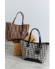 Bolso shopper Noco tejido príncipe de gales con referencia NOC-2525625N y un precio de 59,90 € de la sección Bolsos de mujer