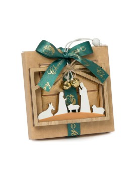 Colgante pesebre en madera con cajita y bombones con referencia MOP-NWB72 y un precio de 6,00 € de la sección Regalos y objet...