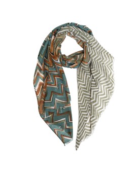 Foulard estampado zigzag en marrón o verde con referencia TAN-036219 y un precio de 13,50 € de la sección Pañuelos y gorros d...