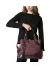 Bolso shopping mediano burdeos con asas y bandolera con referencia TAN-05060041/1 y un precio de 49,65 € de la sección Bolsos...