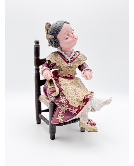 Mi primera ofrenda – Figura fallera Nadal Creaciones