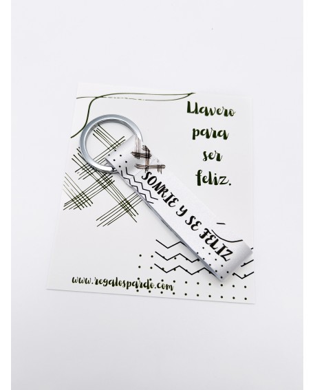 Llavero de tela “Sonríe y sé feliz”